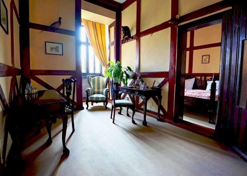 Hotel Noma Residence Zameczek Mysliwski Promnice Кобиор Екстериор снимка
